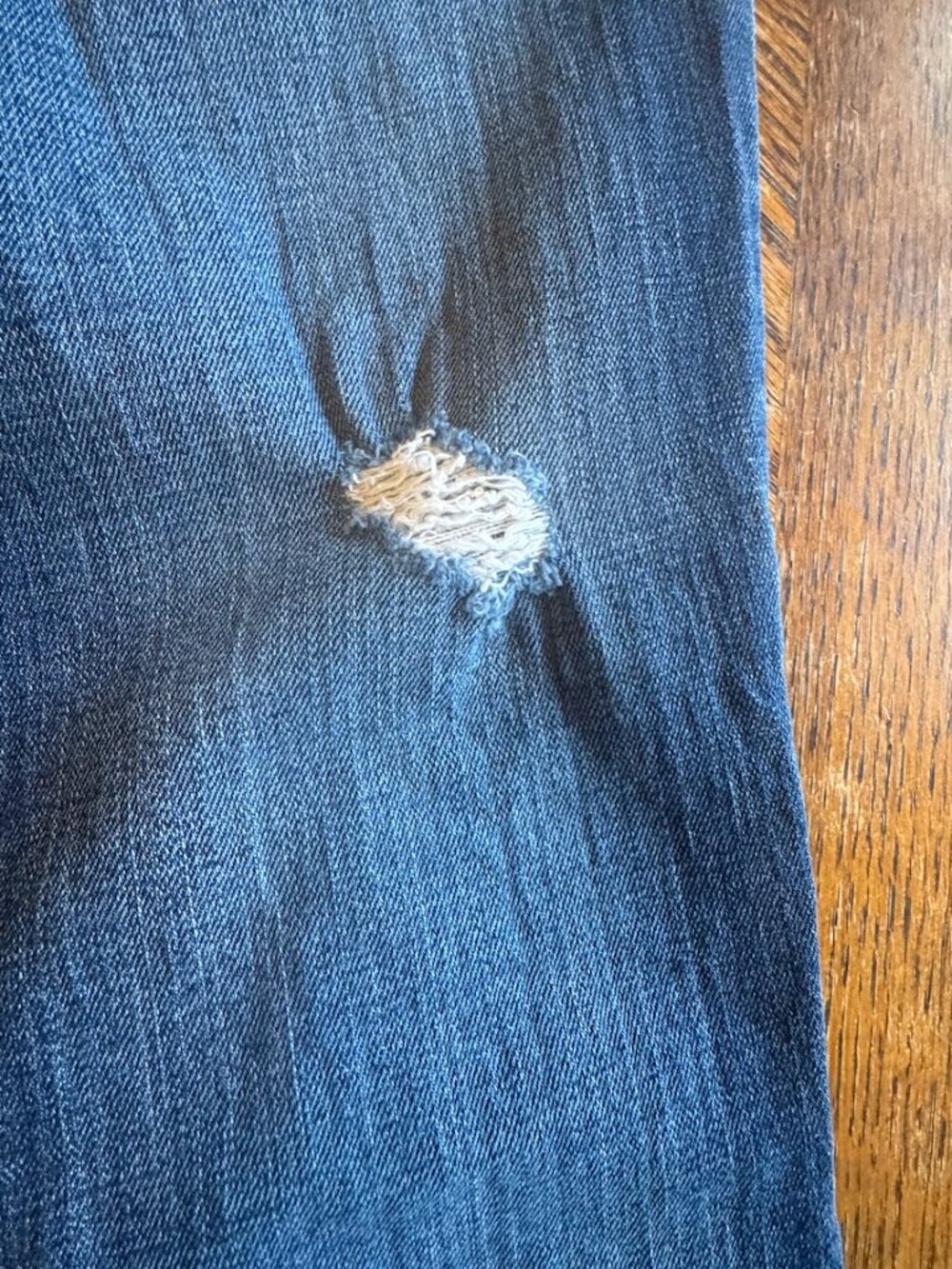 LOFT Button Down Fly Distressed Jeans Size 28P (WJLFT) - Picture 8 of 9